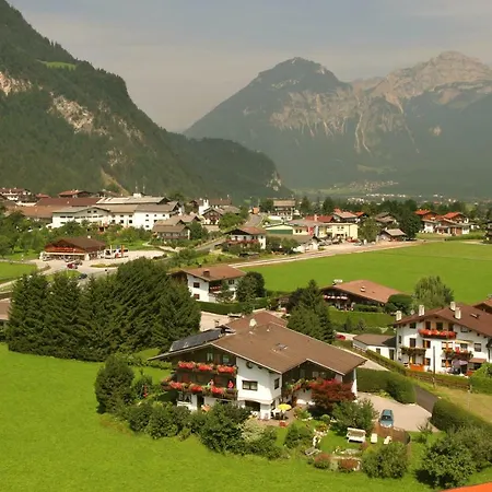 Gastehaus Wildauer * Schlitters